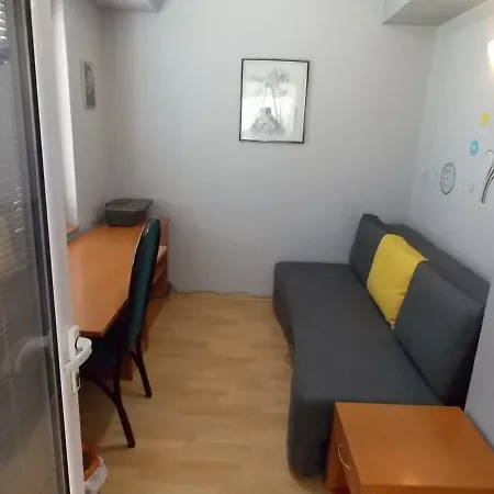 Macedon Aparthotel